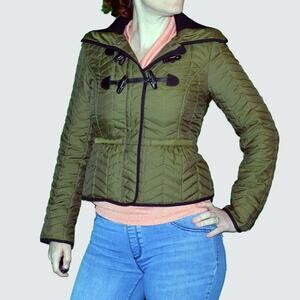 Anthropologie Size 0 Quilted Uster jacket toggle closure Olive green
